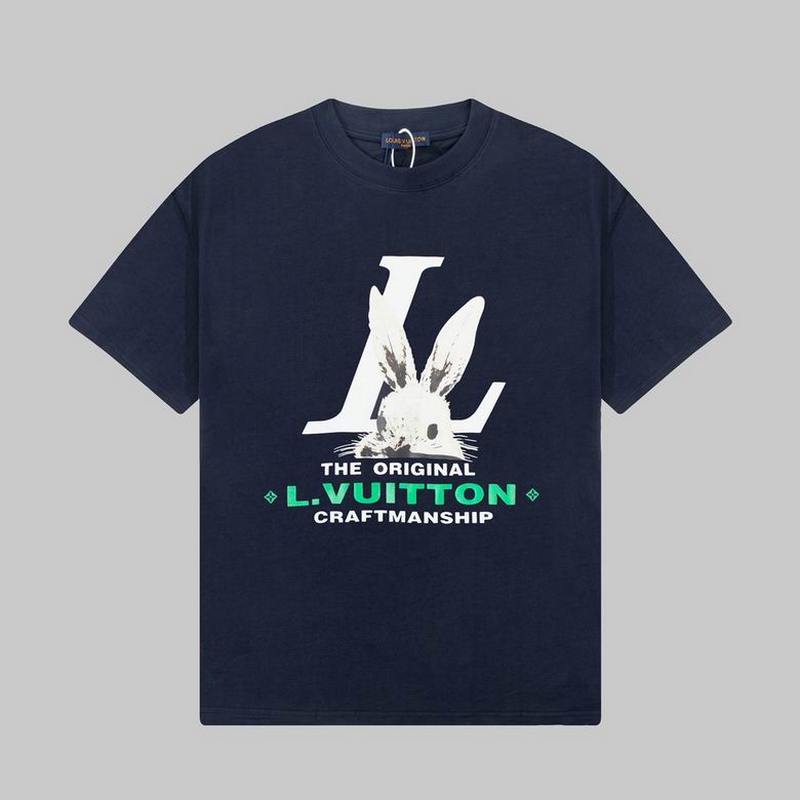 Louis Vuitton Men's T-shirts 45